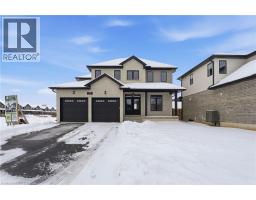 102 OAK Avenue, Paris, Ontario