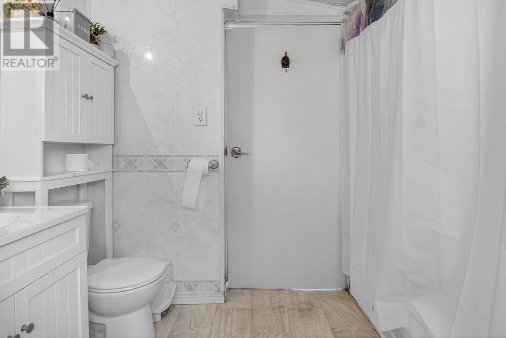 6b Peter Street, Copper Cliff, Ontario  P0M 1N0 - Photo 8 - 2127219