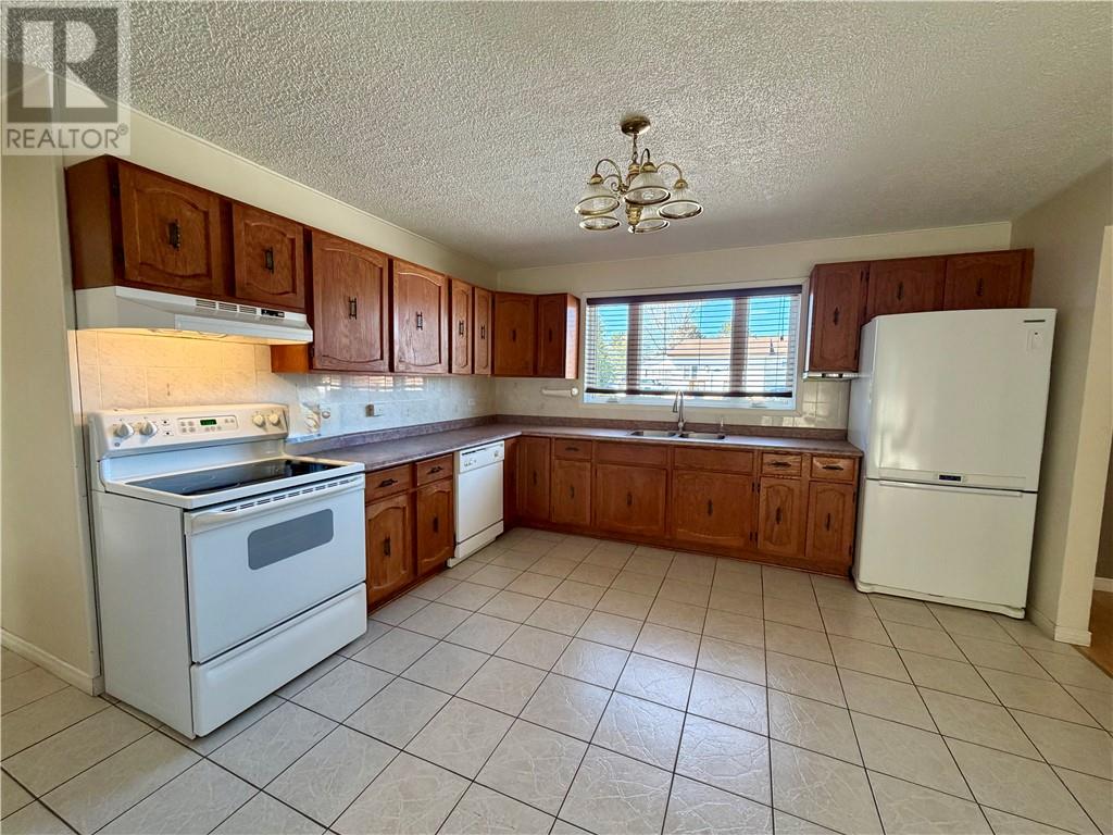 4418 Theresa Avenue, Hanmer, Ontario  P3P 1M2 - Photo 5 - 2127201