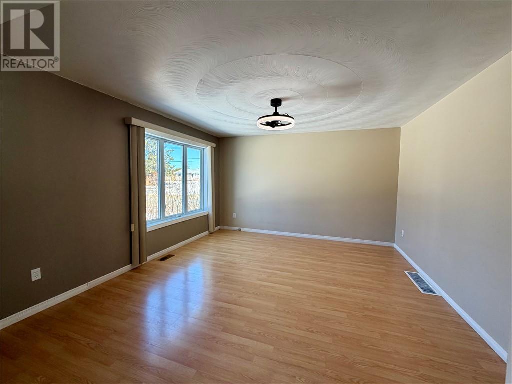 4418 Theresa Avenue, Hanmer, Ontario  P3P 1M2 - Photo 7 - 2127201