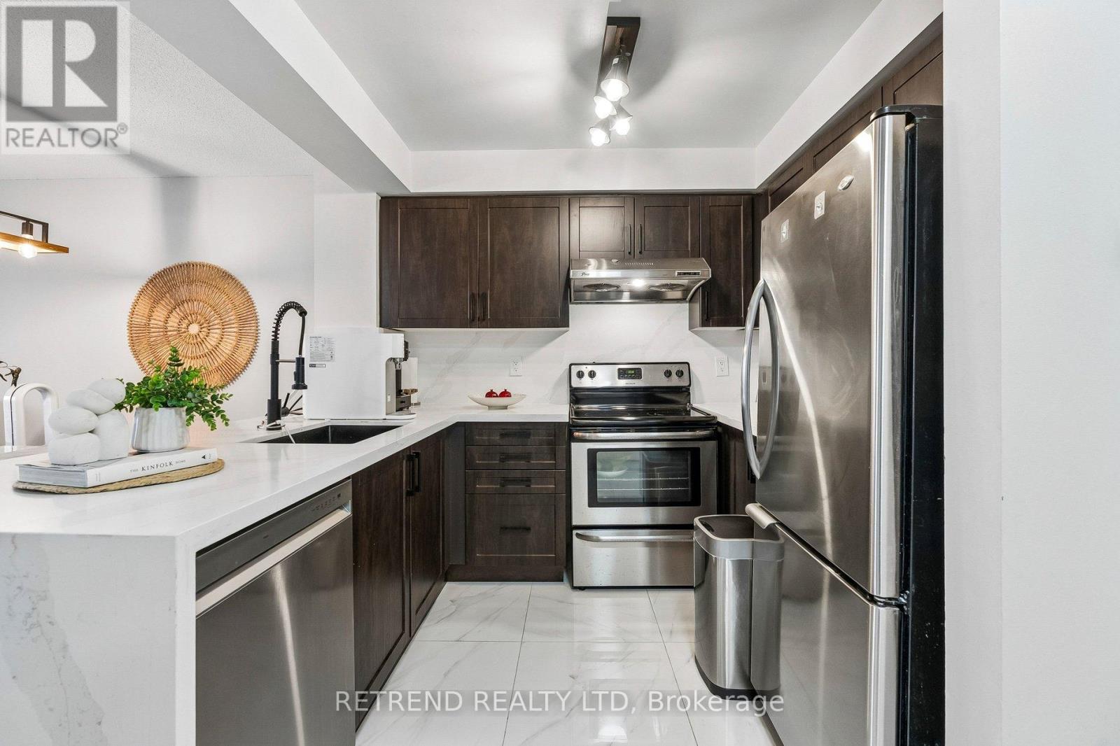 602 - 310 Red Maple Road, Richmond Hill, Ontario  L4C 0T7 - Photo 8 - N13023568