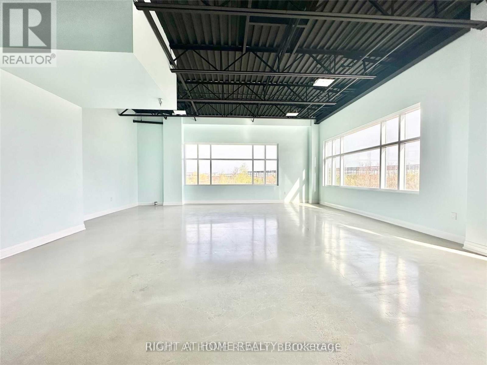 210 - 3485 Rebecca Street, Oakville, Ontario  L6L 6X9 - Photo 4 - W13023586