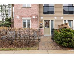 272 - 4975 SOUTHAMPTON DRIVE, Mississauga, Ontario