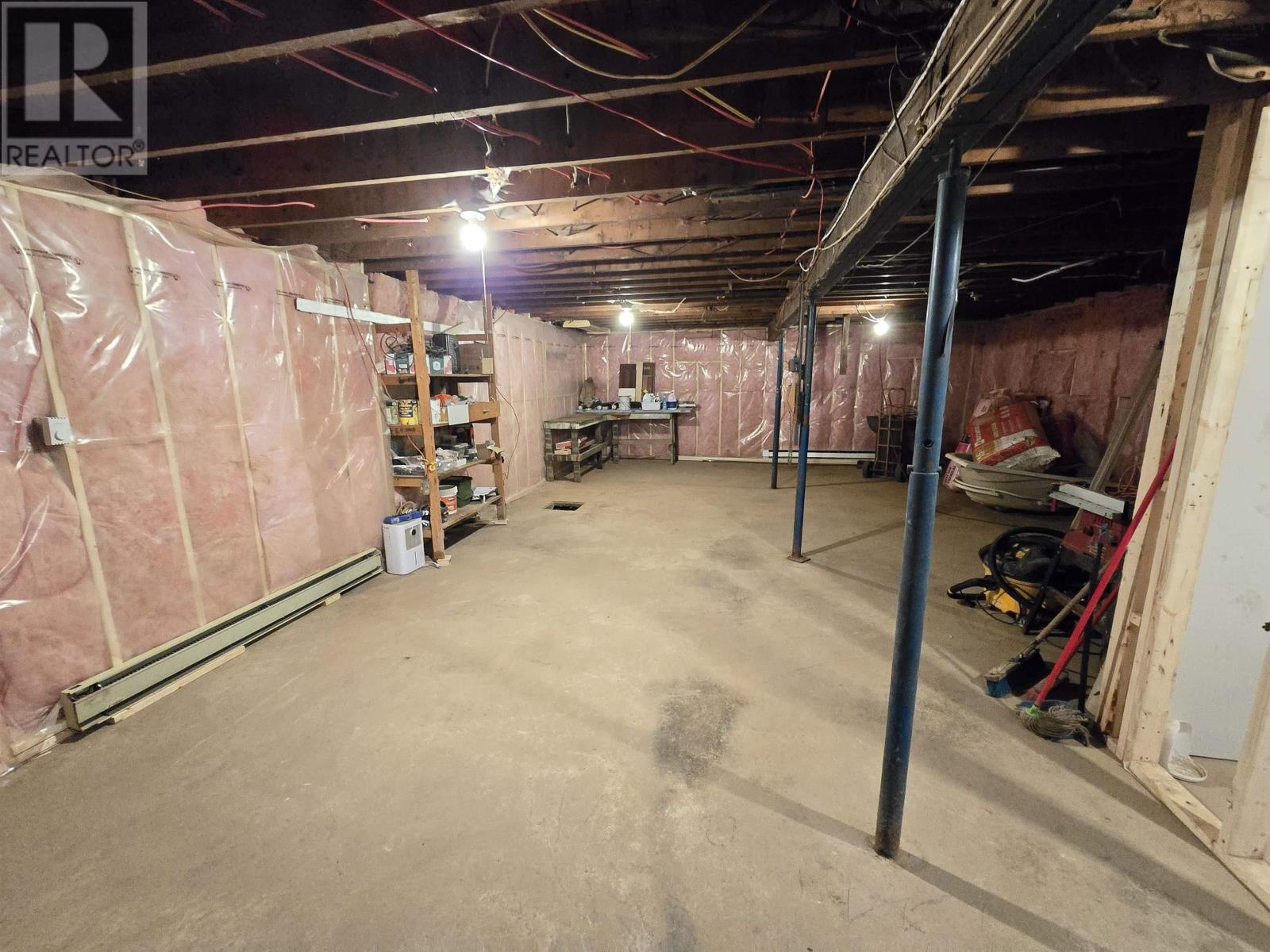 268 Gatacre Street, Sydney, Nova Scotia  B1N 1Z5 - Photo 10 - 202604618