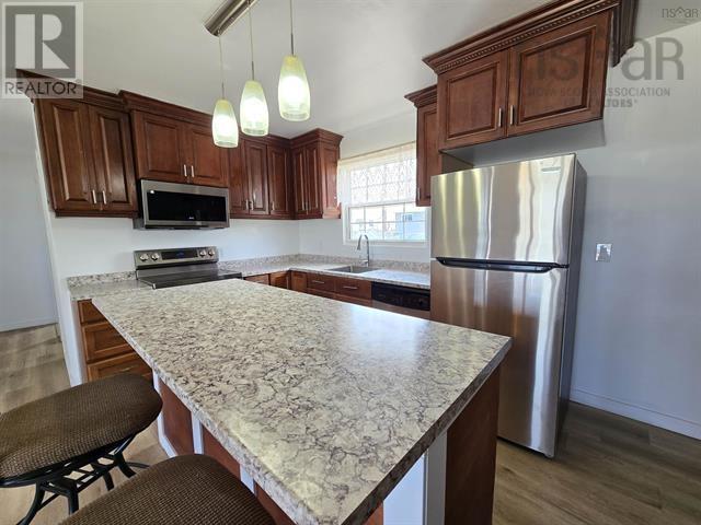 268 Gatacre Street, Sydney, Nova Scotia  B1N 1Z5 - Photo 3 - 202604618
