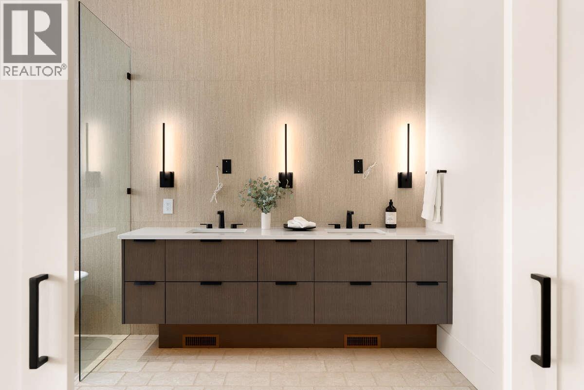 866 Predator Ridge Drive, Vernon, British Columbia  V1H 1G4 - Photo 21 - 10380484