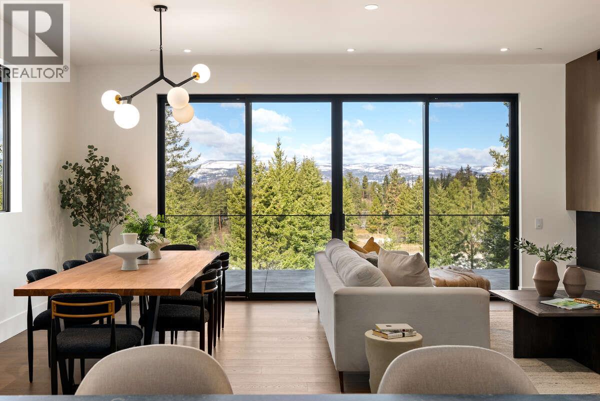 866 Predator Ridge Drive, Vernon, British Columbia  V1H 1G4 - Photo 15 - 10380484