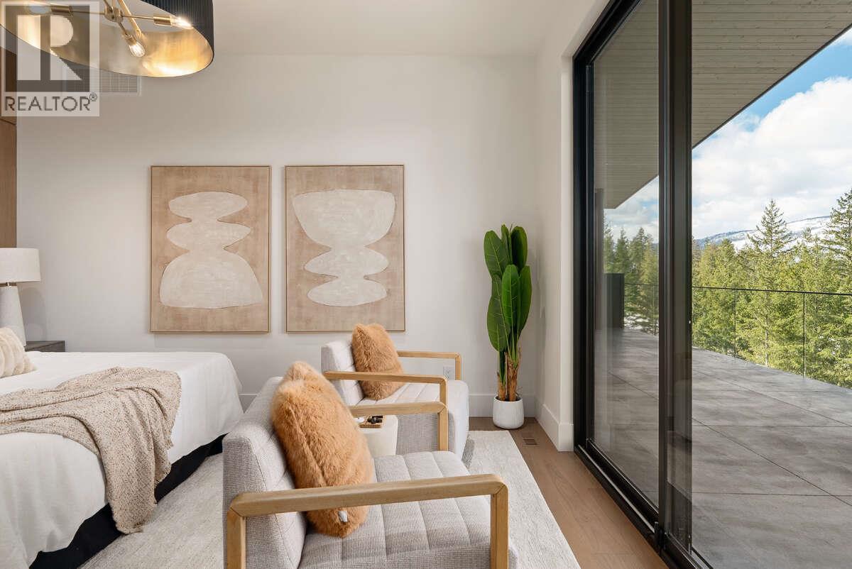 866 Predator Ridge Drive, Vernon, British Columbia  V1H 1G4 - Photo 18 - 10380484