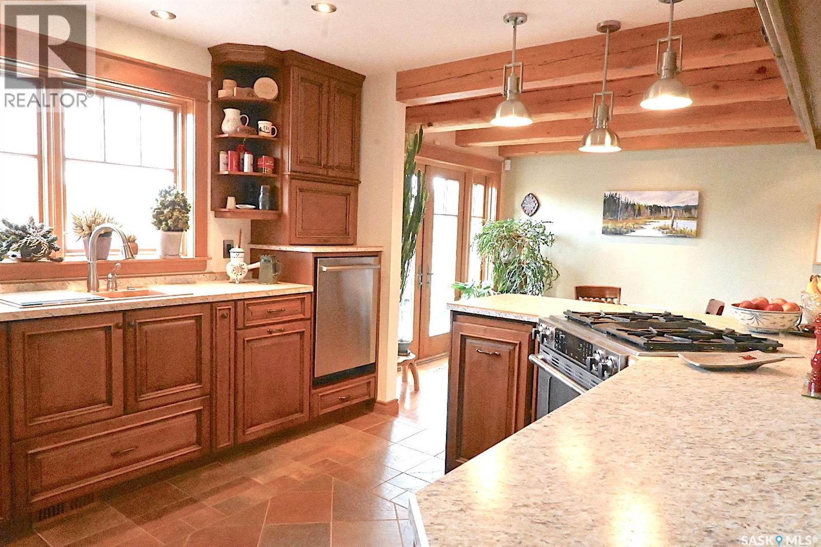 18 Rupert Drive, Saskatoon, Saskatchewan  S7K 1B2 - Photo 3 - SK033504