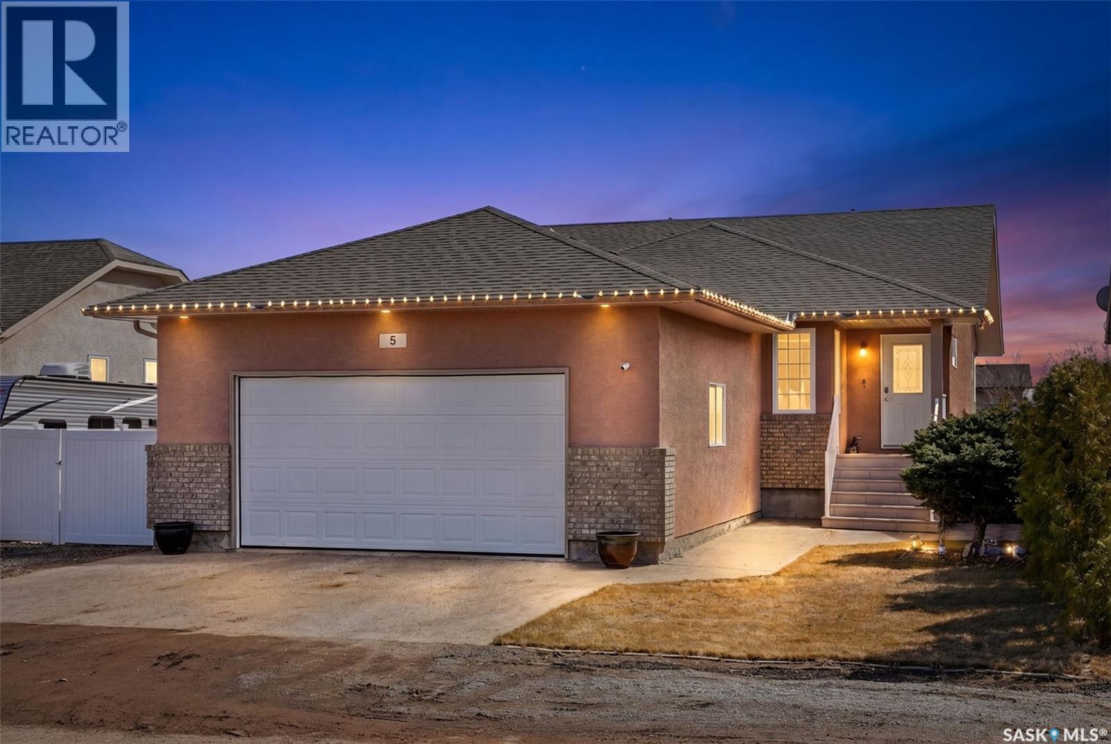 5 Corbin BAY, Grand Coulee, Saskatchewan