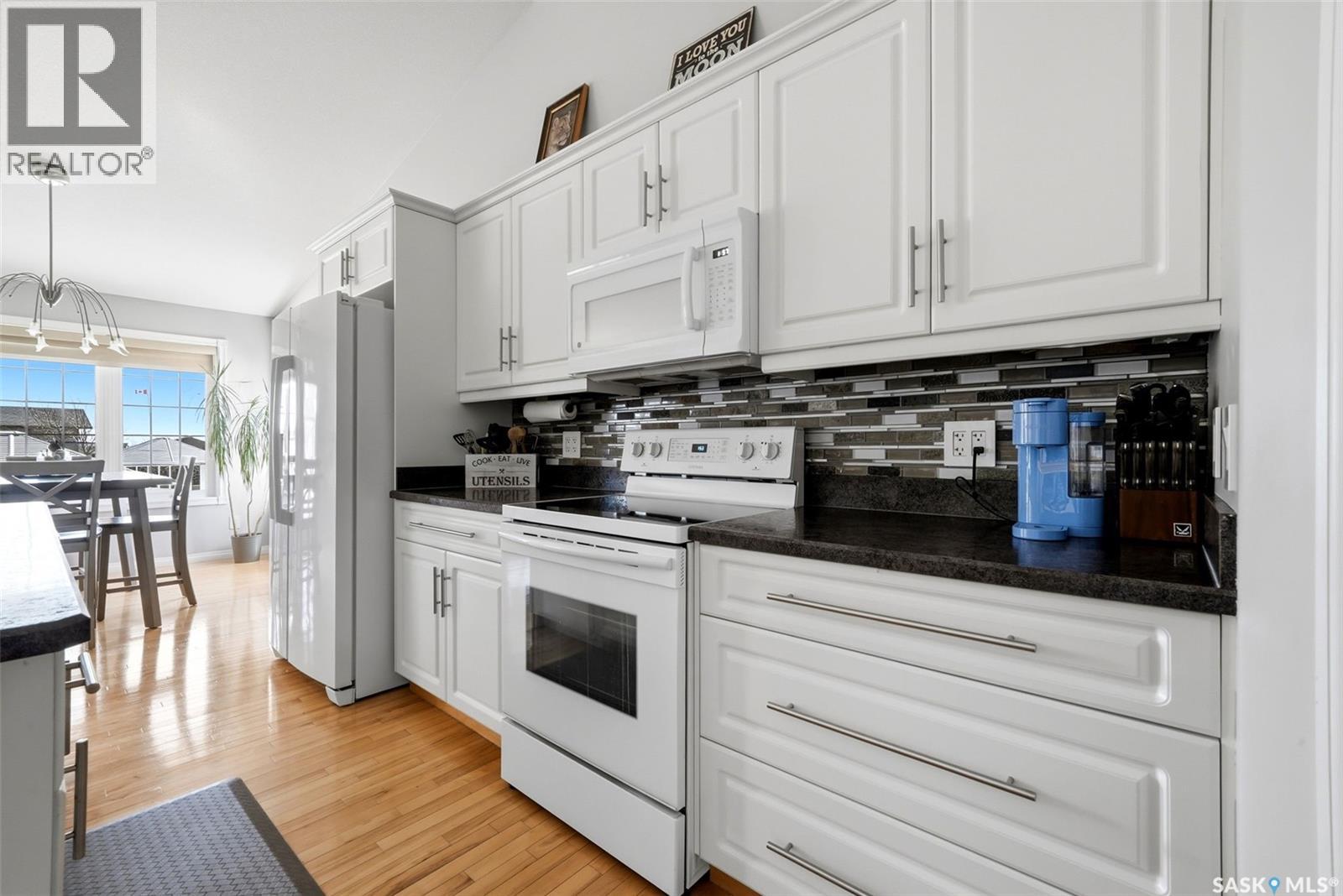 5 Corbin Bay, Grand Coulee, Saskatchewan  S4P 2Z2 - Photo 10 - SK033037