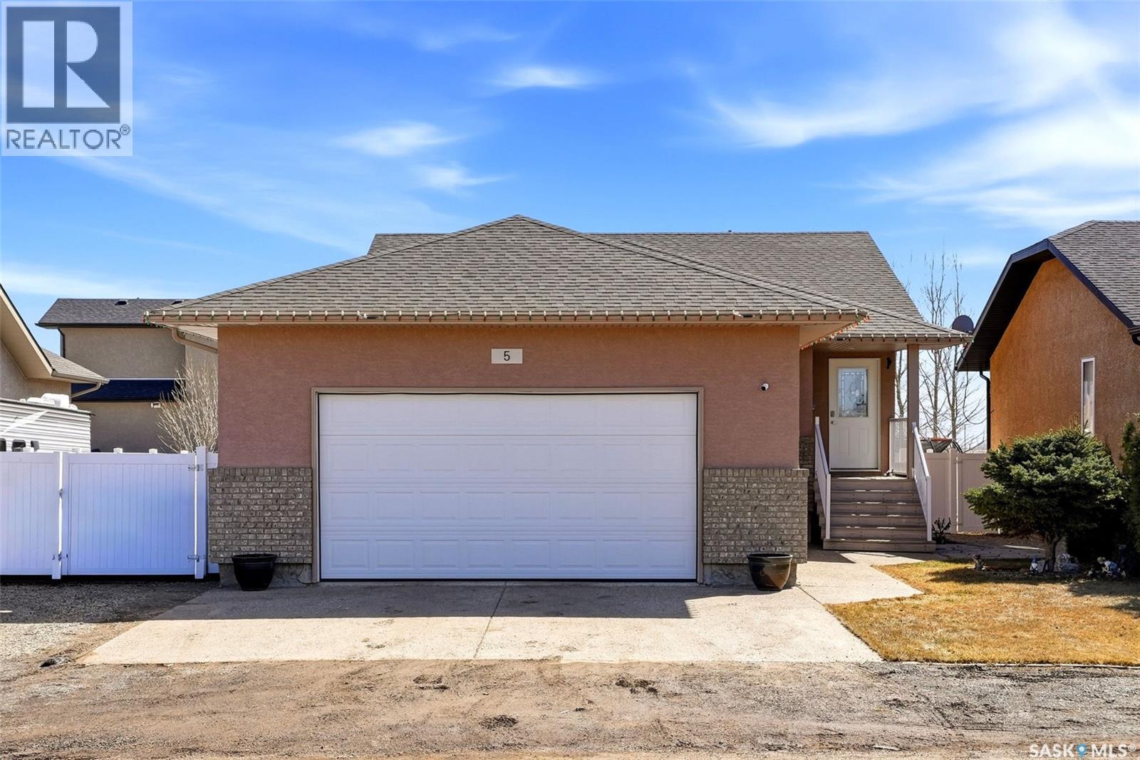 5 Corbin Bay, Grand Coulee, Saskatchewan  S4P 2Z2 - Photo 51 - SK033037