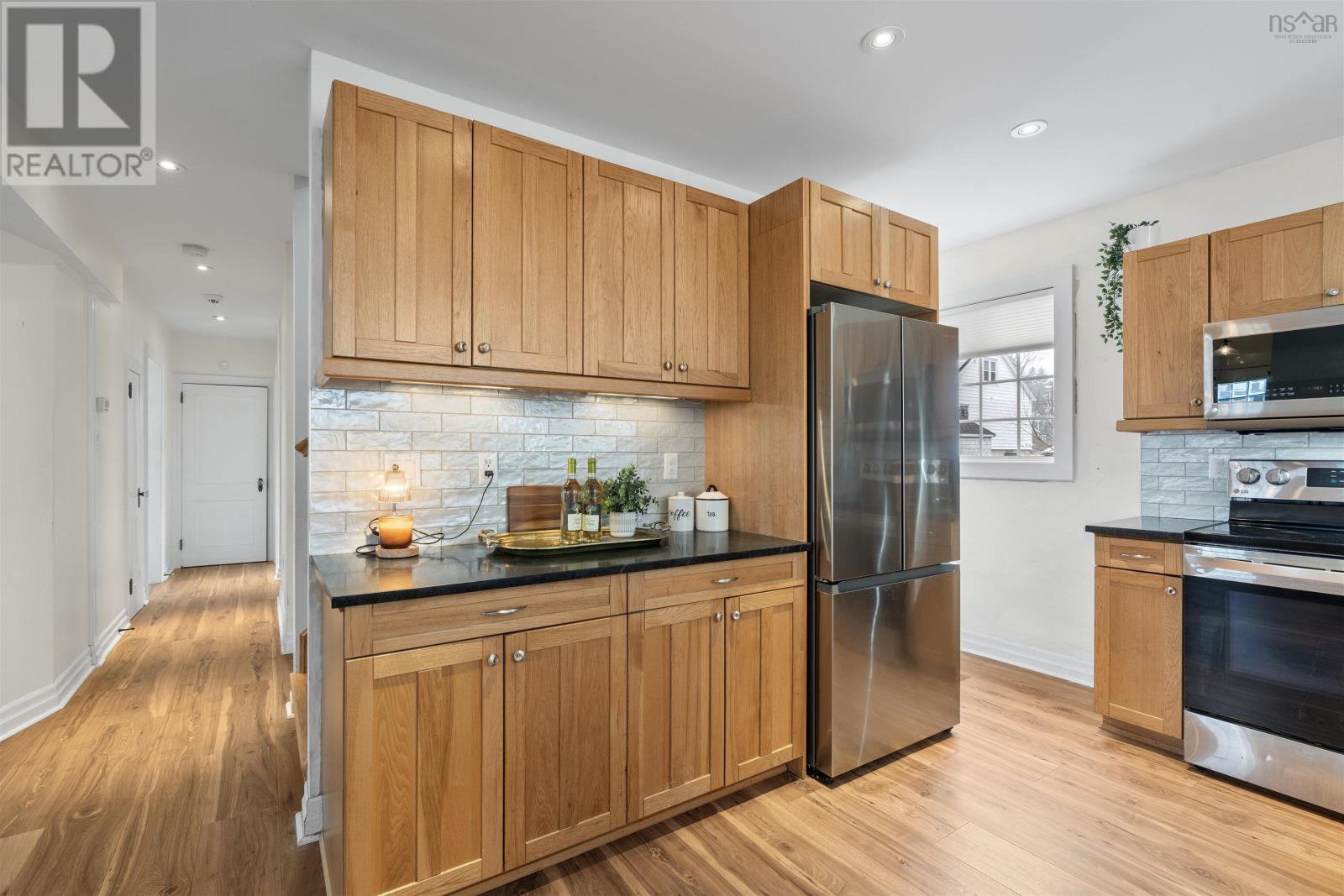 6705 Quinpool Road, Halifax, Nova Scotia  B3L 1C1 - Photo 18 - 202608067