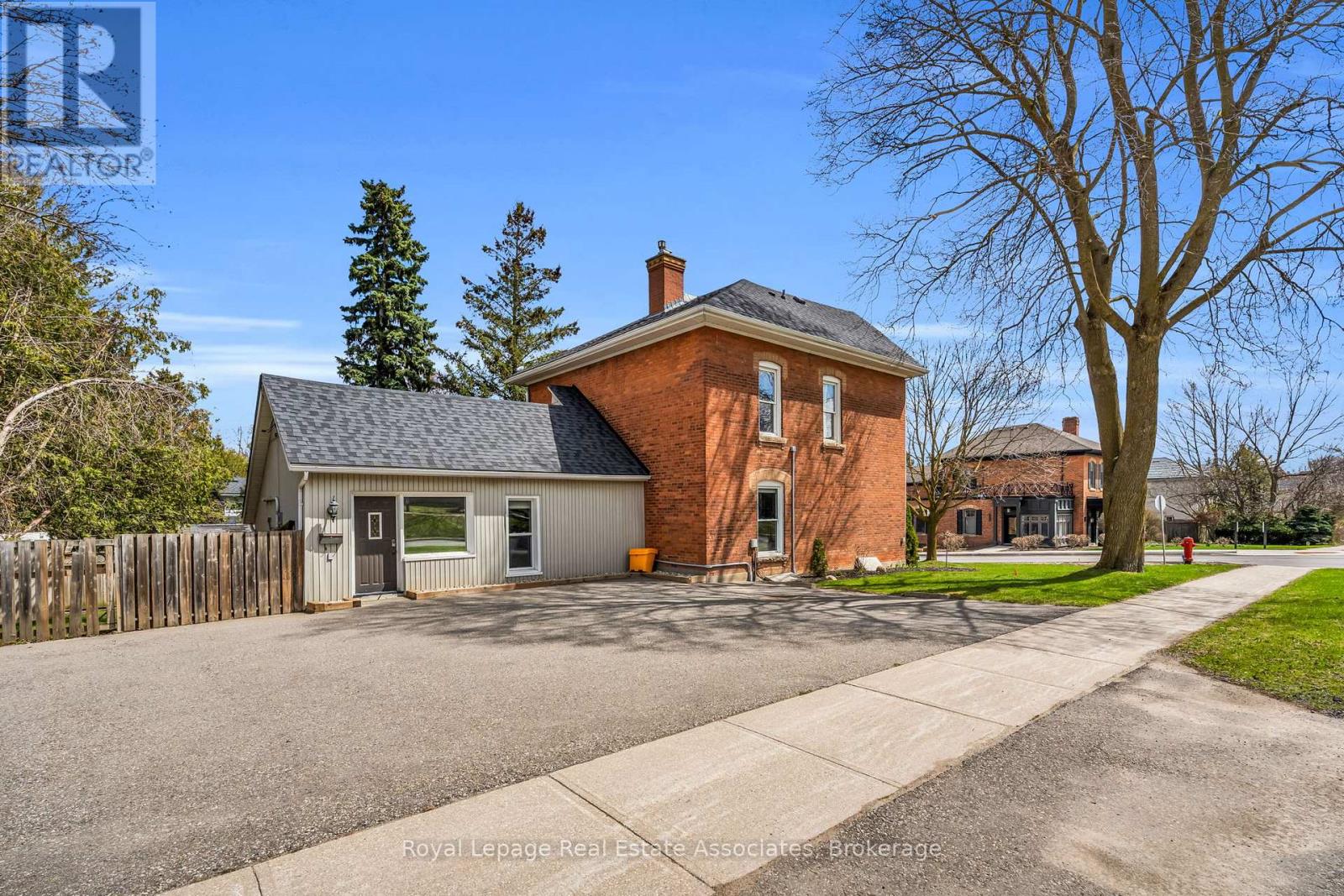 1 Third Avenue, Orangeville, Ontario  L9W 1G8 - Photo 4 - W12962612