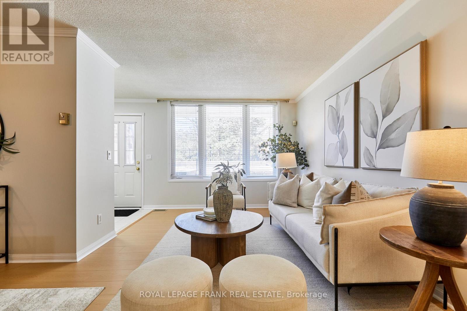 707 - 1400 The Esplanade N, Pickering, Ontario  L1V 6V2 - Photo 2 - E13023734