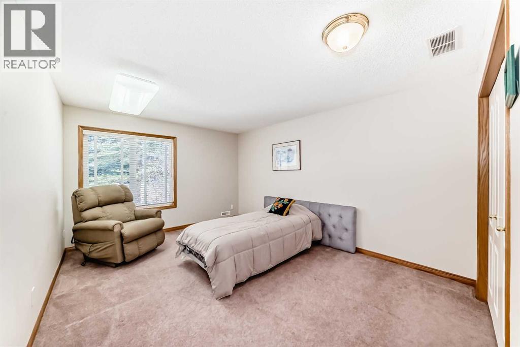 220 Rocky Ridge Villas NW, Calgary, Alberta  T3G 4R3 - Photo 34 - A2297086