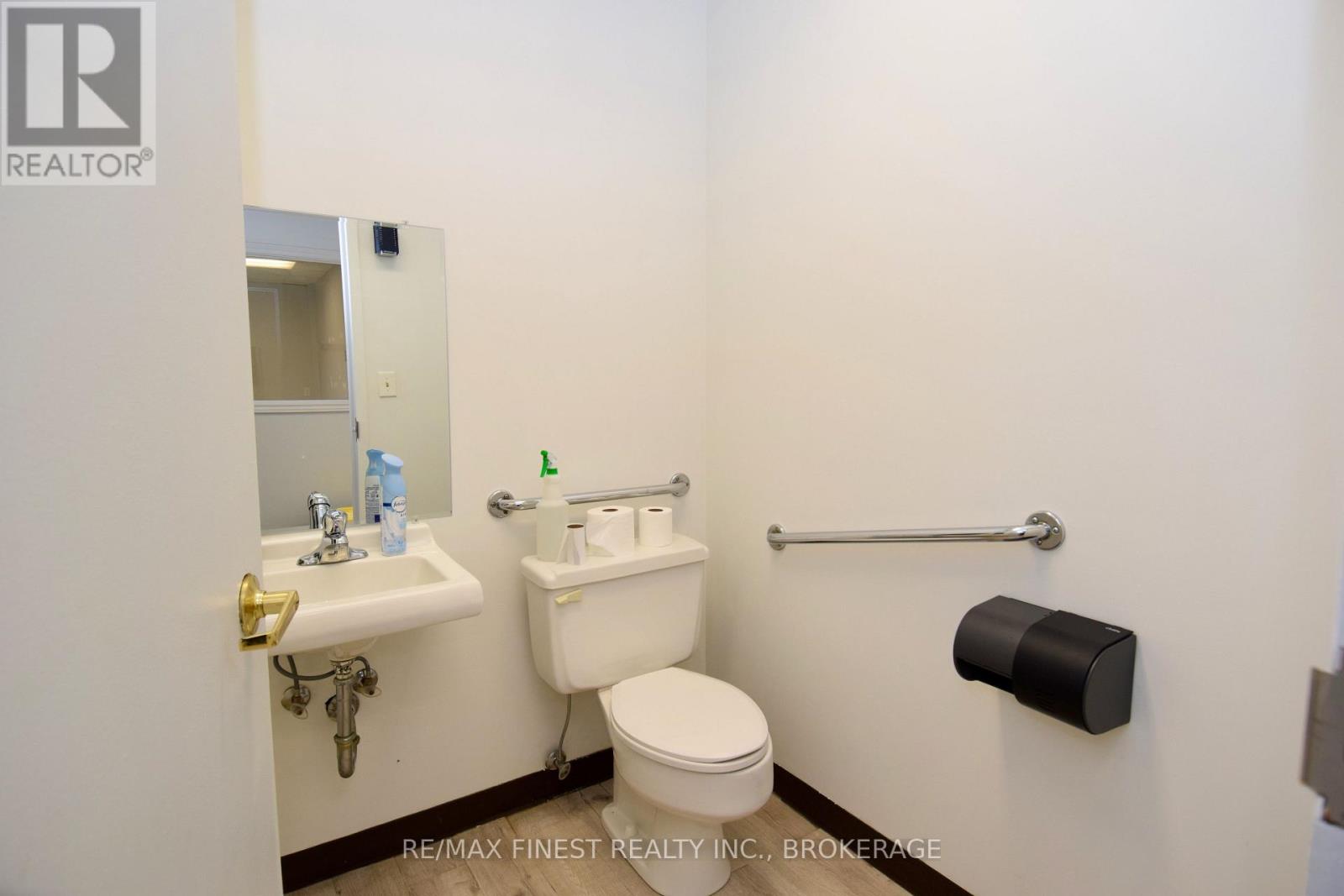 Unit B - 20 Richmond Unit B Richmond Boulevard, Greater Napanee, Ontario  K7R 4A4 - Photo 8 - X13023732