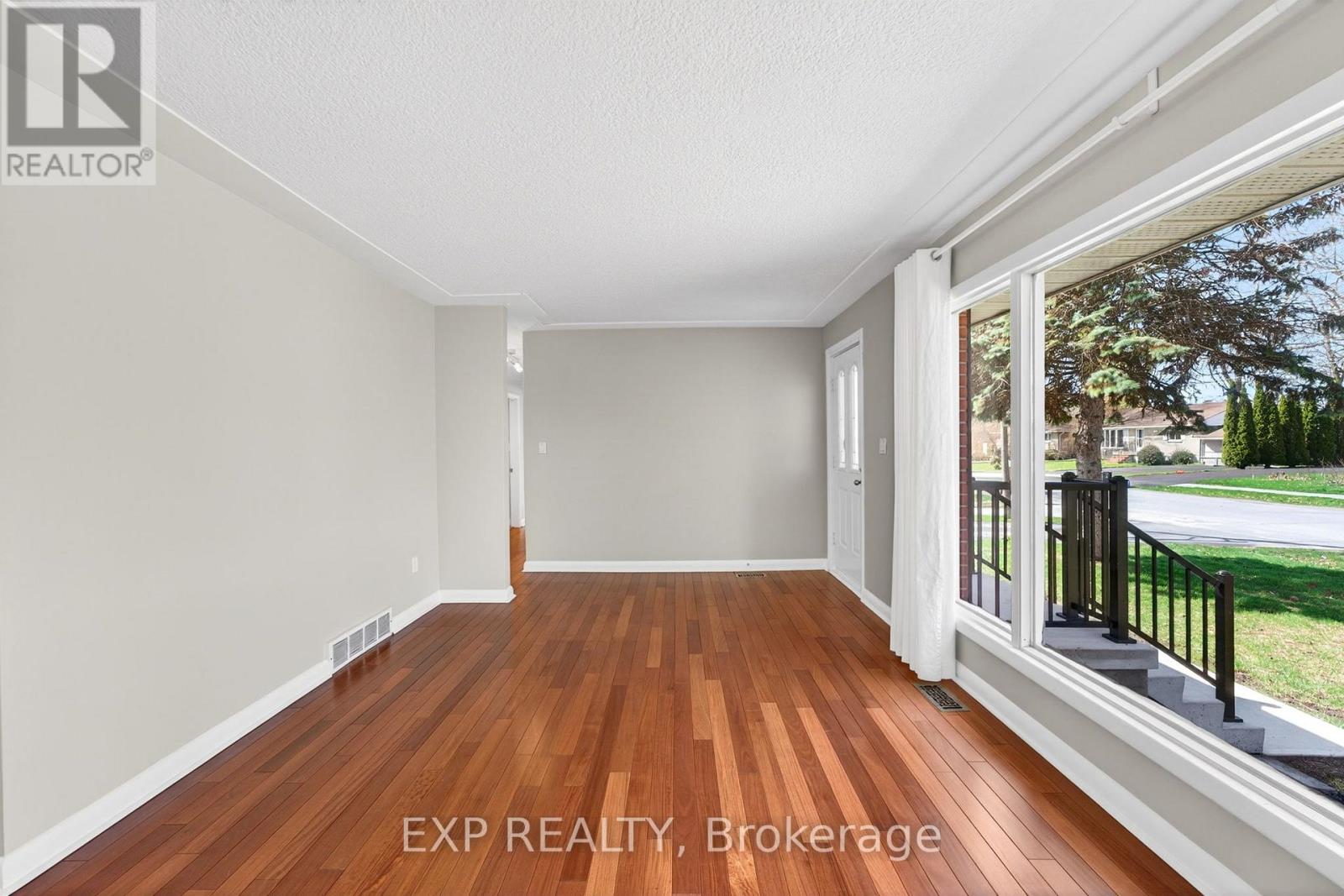 390 Mcewen Drive, Kingston, Ontario  K7M 3W3 - Photo 7 - X13023686