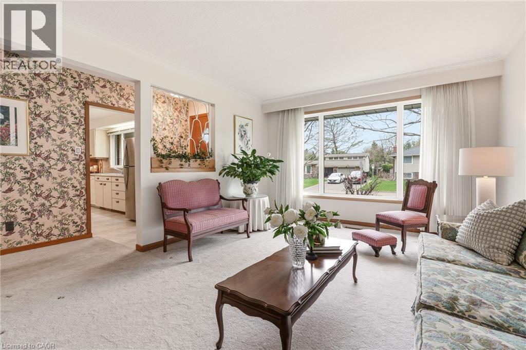 369 Beechwood Crescent, Burlington, Ontario  L7L 3P7 - Photo 9 - 40822075