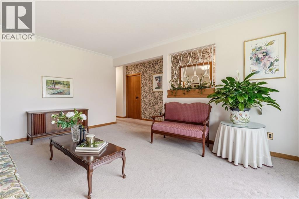 369 Beechwood Crescent, Burlington, Ontario  L7L 3P7 - Photo 10 - 40822075