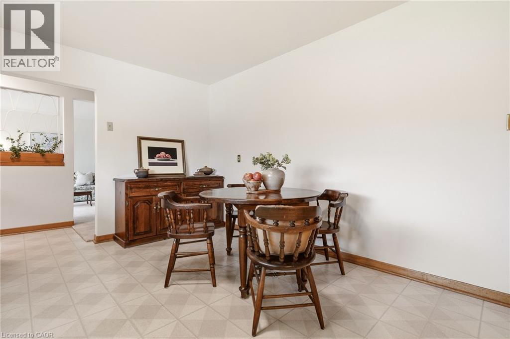 369 Beechwood Crescent, Burlington, Ontario  L7L 3P7 - Photo 14 - 40822075