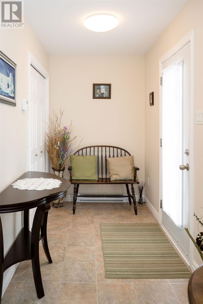 23 Russell Street, Gander, Newfoundland & Labrador  A1V 0A1 - Photo 2 - 1296338