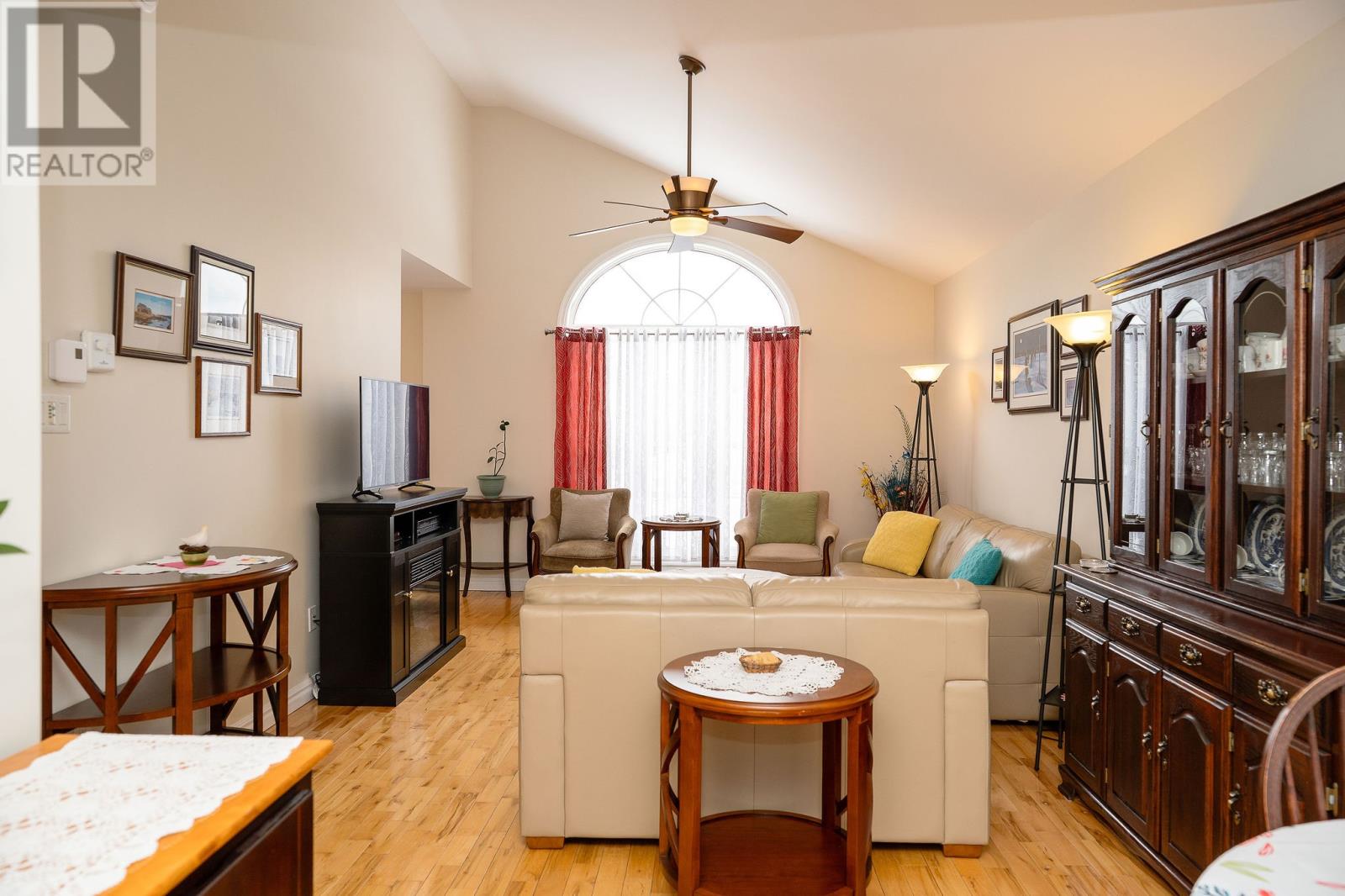 23 Russell Street, Gander, Newfoundland & Labrador  A1V 0A1 - Photo 7 - 1296338