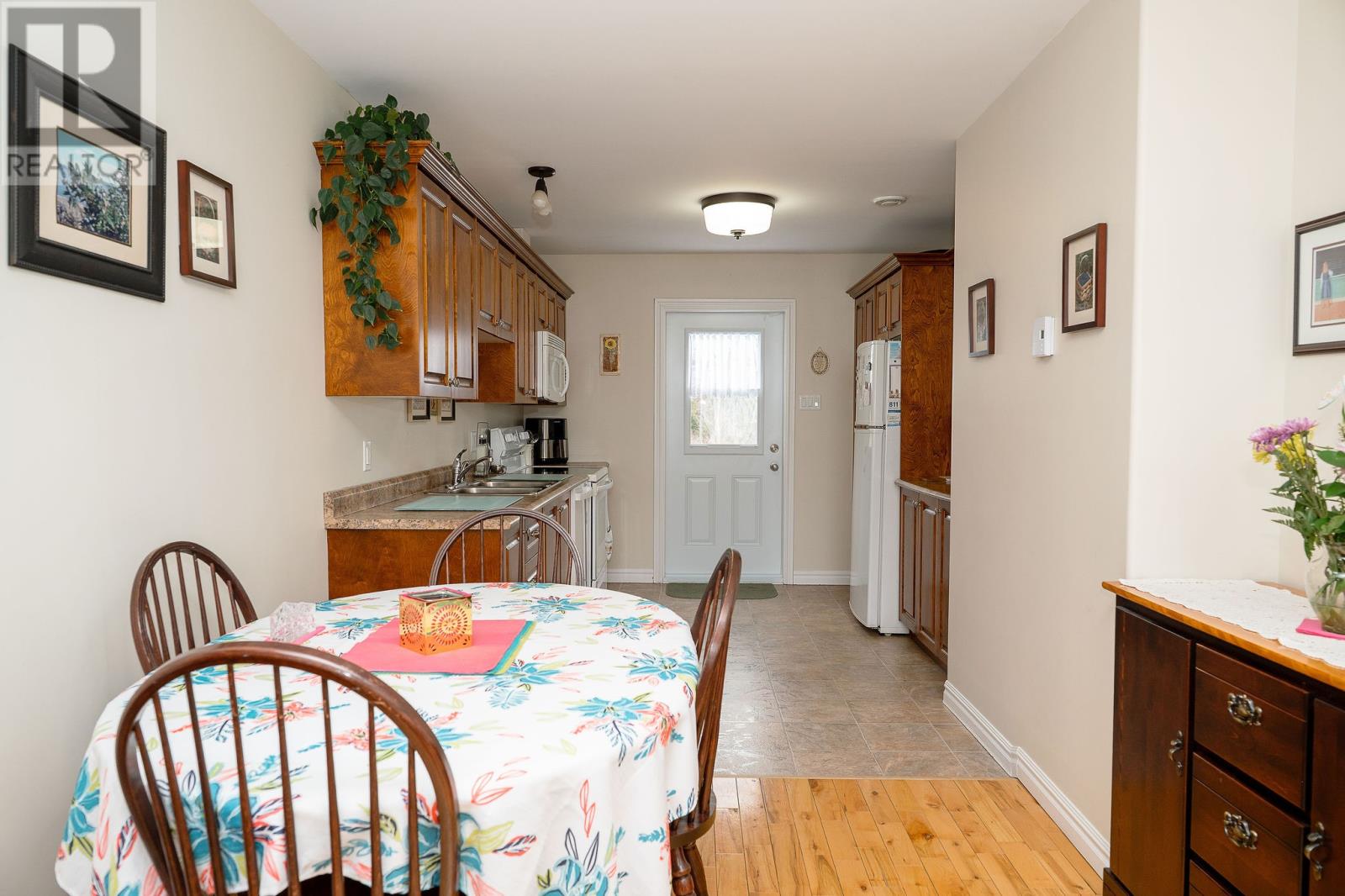 23 Russell Street, Gander, Newfoundland & Labrador  A1V 0A1 - Photo 8 - 1296338