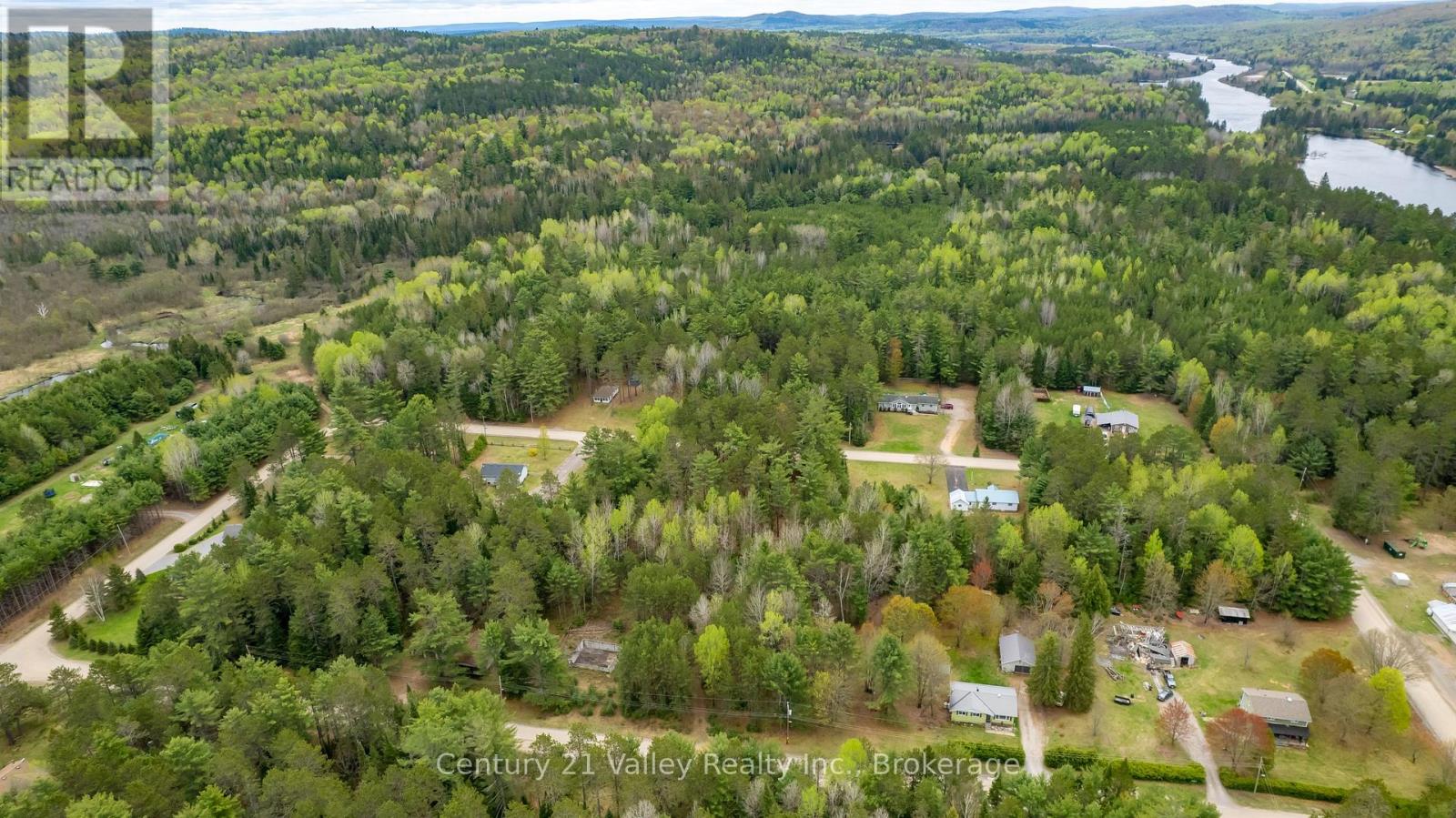 536 Pine Street, Greater Madawaska, Ontario  K0J 2R0 - Photo 15 - X13023640