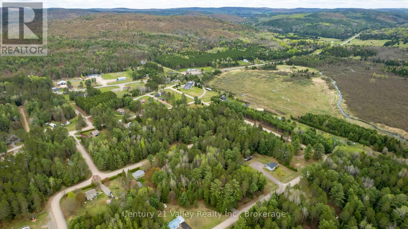 536 Pine Street, Greater Madawaska, Ontario  K0J 2R0 - Photo 19 - X13023640