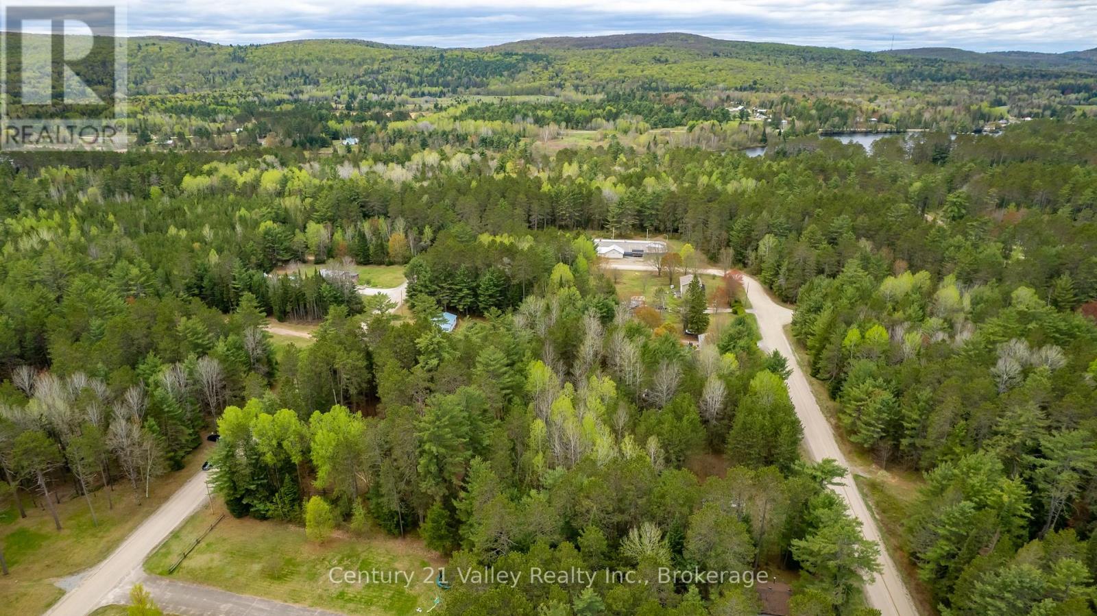 536 Pine Street, Greater Madawaska, Ontario  K0J 2R0 - Photo 29 - X13023640