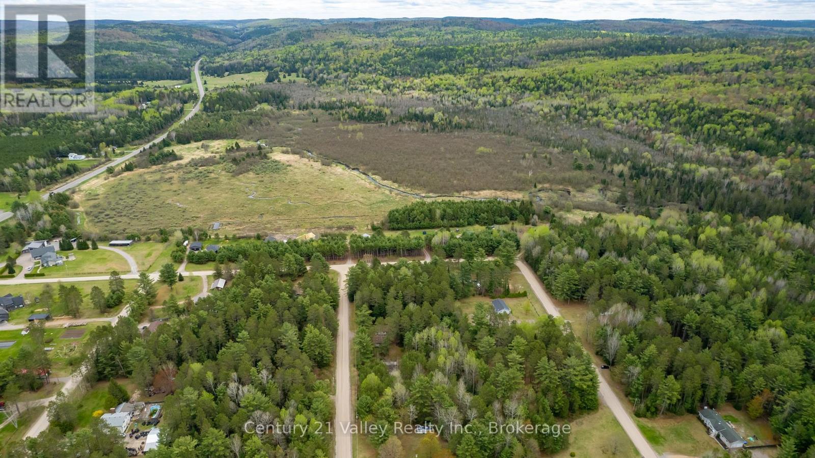 536 Pine Street, Greater Madawaska, Ontario  K0J 2R0 - Photo 34 - X13023640