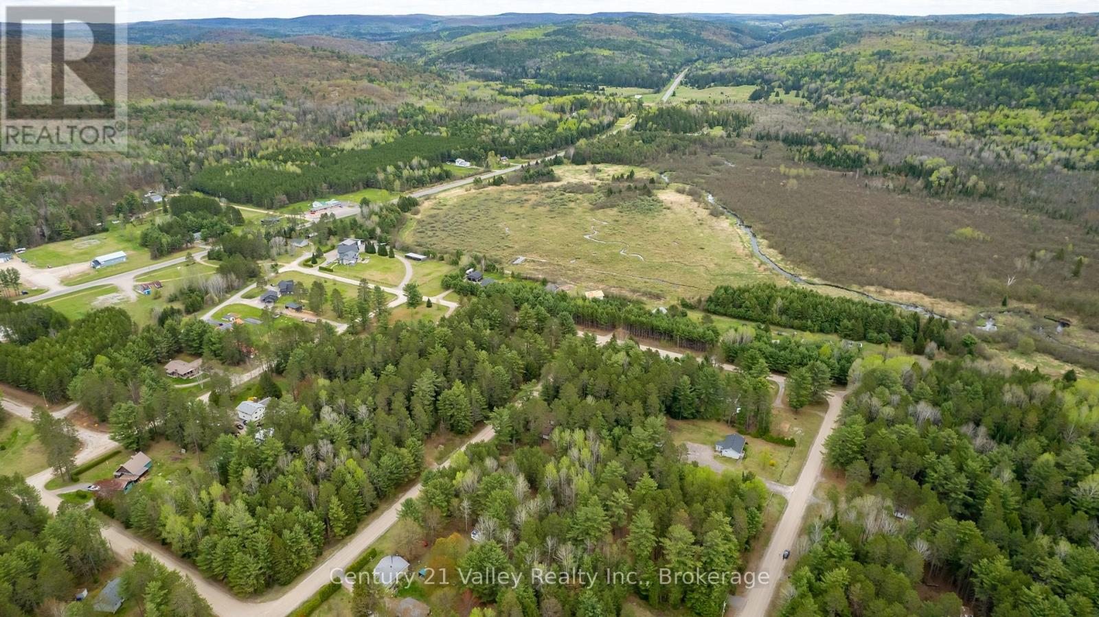 536 Pine Street, Greater Madawaska, Ontario  K0J 2R0 - Photo 35 - X13023640