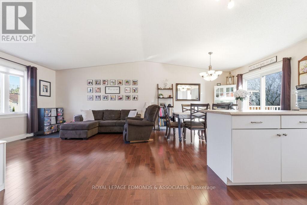 317 Julien Street, Pembroke, Ontario  K8A 3P6 - Photo 18 - X13023642