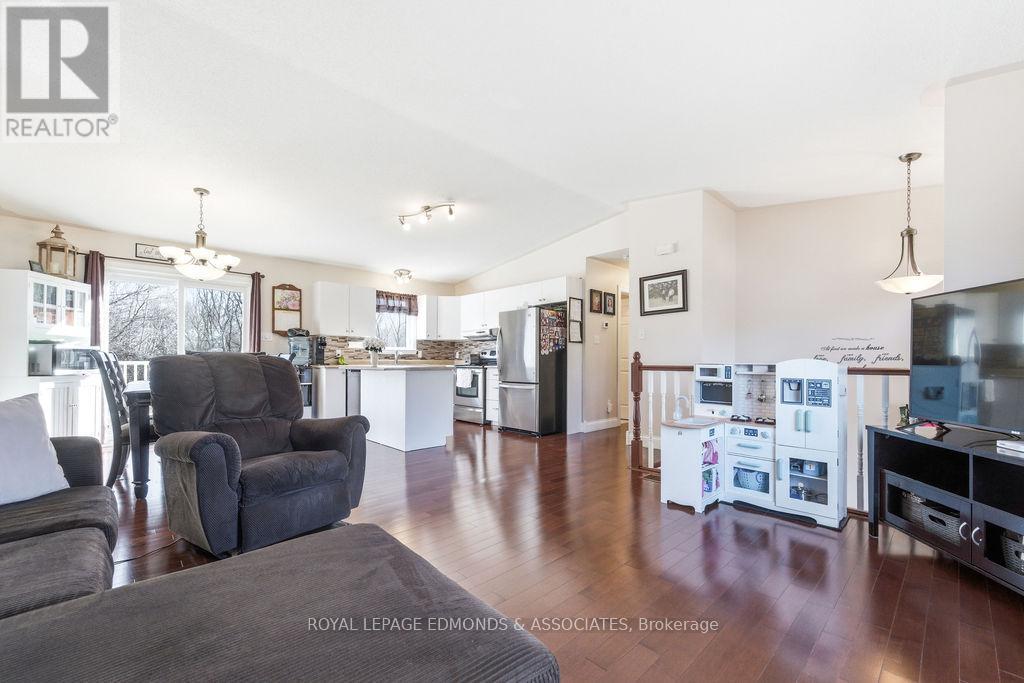 317 Julien Street, Pembroke, Ontario  K8A 3P6 - Photo 20 - X13023642