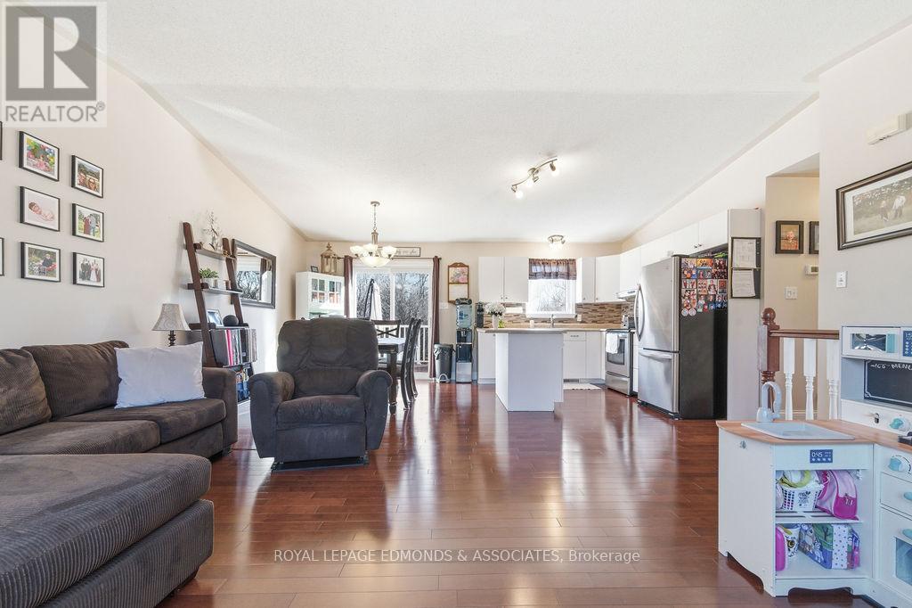 317 Julien Street, Pembroke, Ontario  K8A 3P6 - Photo 21 - X13023642