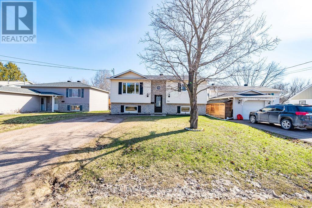 317 Julien Street, Pembroke, Ontario  K8A 3P6 - Photo 4 - X13023642