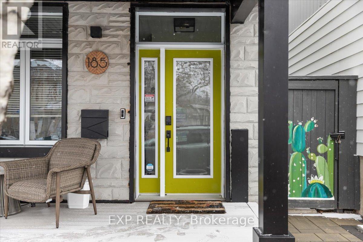 185 Deschamps Avenue, Ottawa, Ontario  K1L 5Z3 - Photo 3 - X13023644