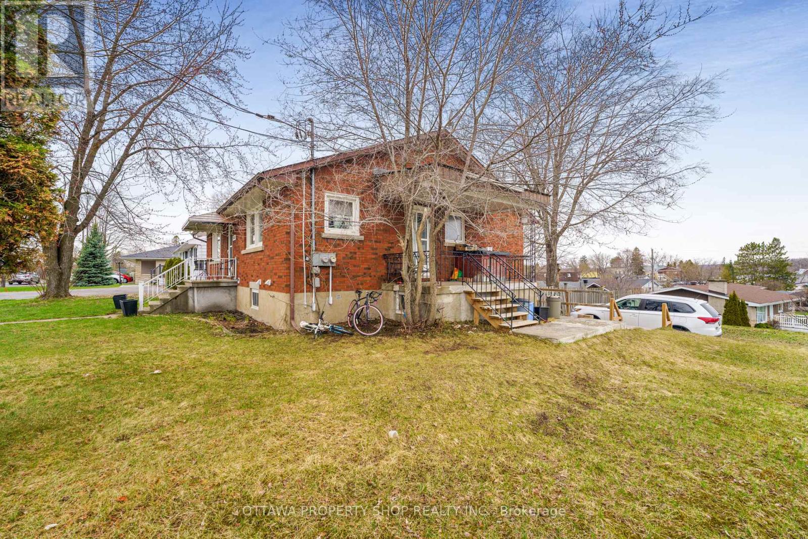 1652 Chene Street, Clarence-Rockland, Ontario  K4K 1K5 - Photo 2 - X13023716