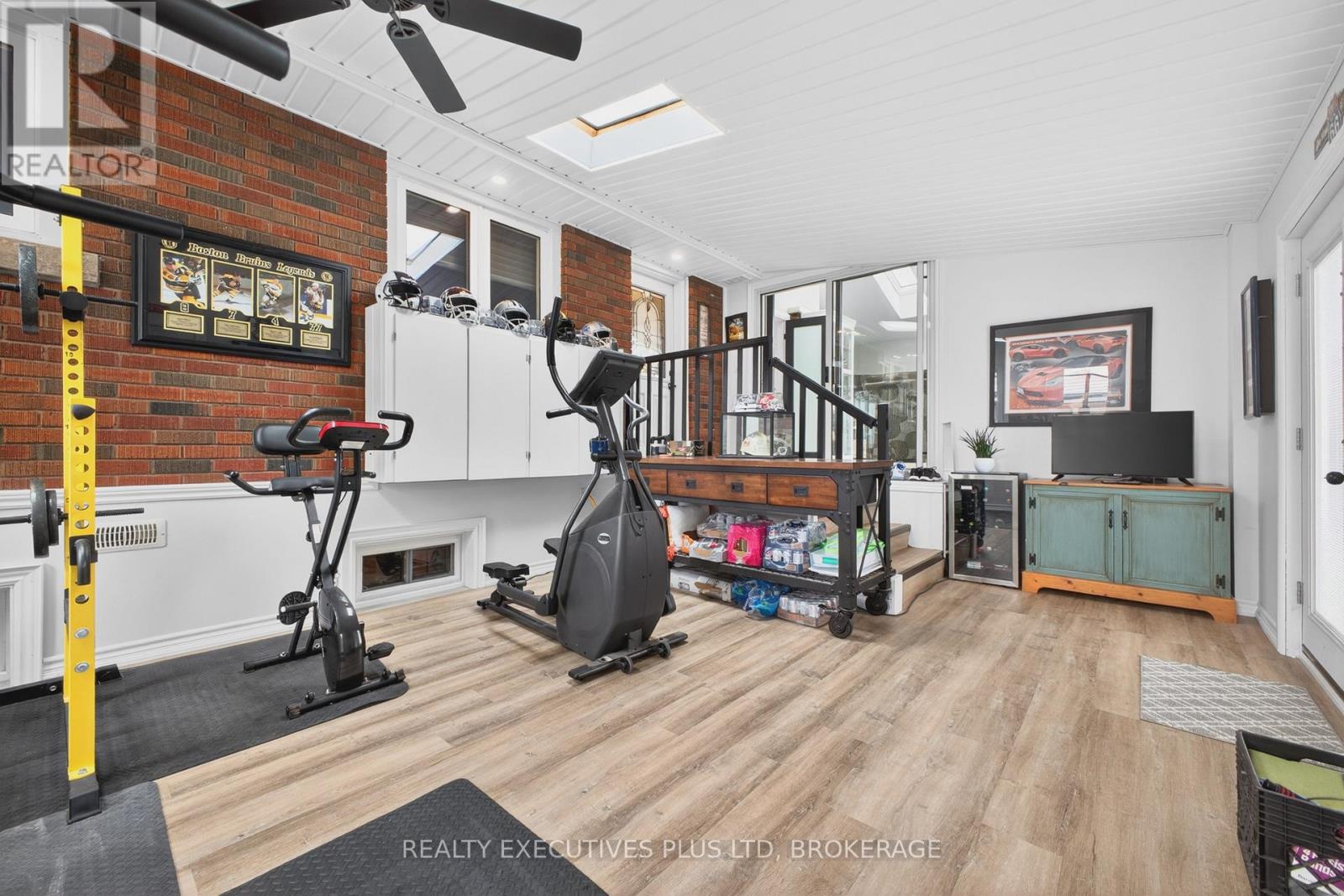 6410 Sherwood Road, Niagara Falls, Ontario  L2E 5M1 - Photo 12 - X13023658