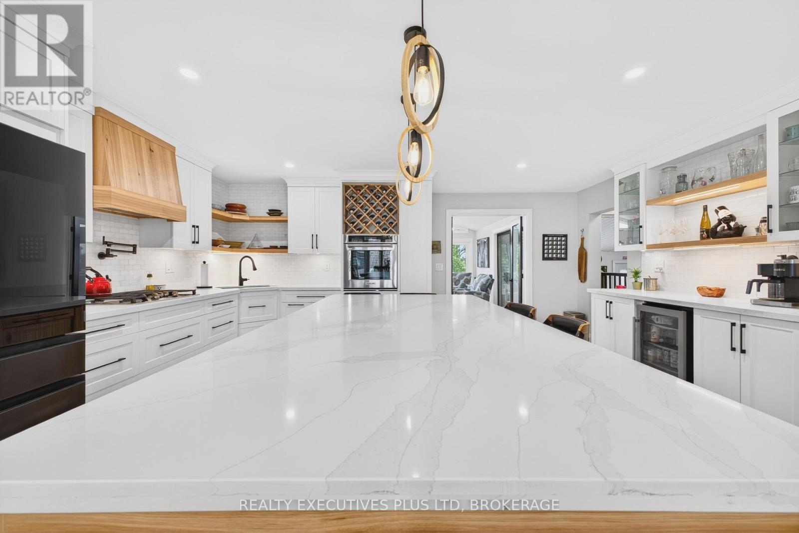 6410 Sherwood Road, Niagara Falls, Ontario  L2E 5M1 - Photo 4 - X13023658