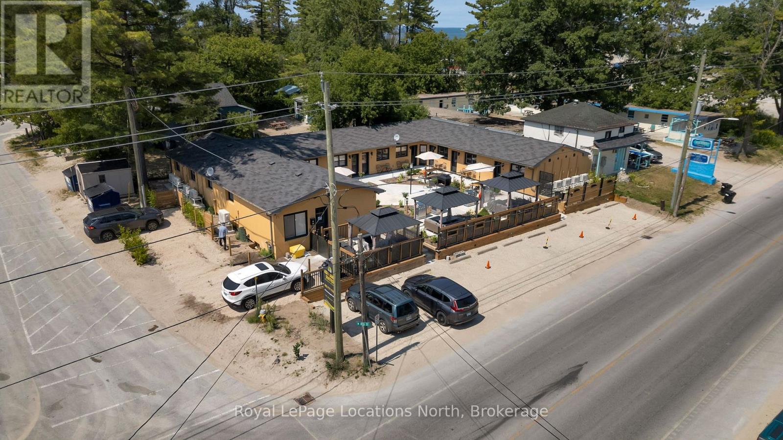 148 Mosley Street, Wasaga Beach, Ontario  L9Z 2K1 - Photo 3 - S13023692