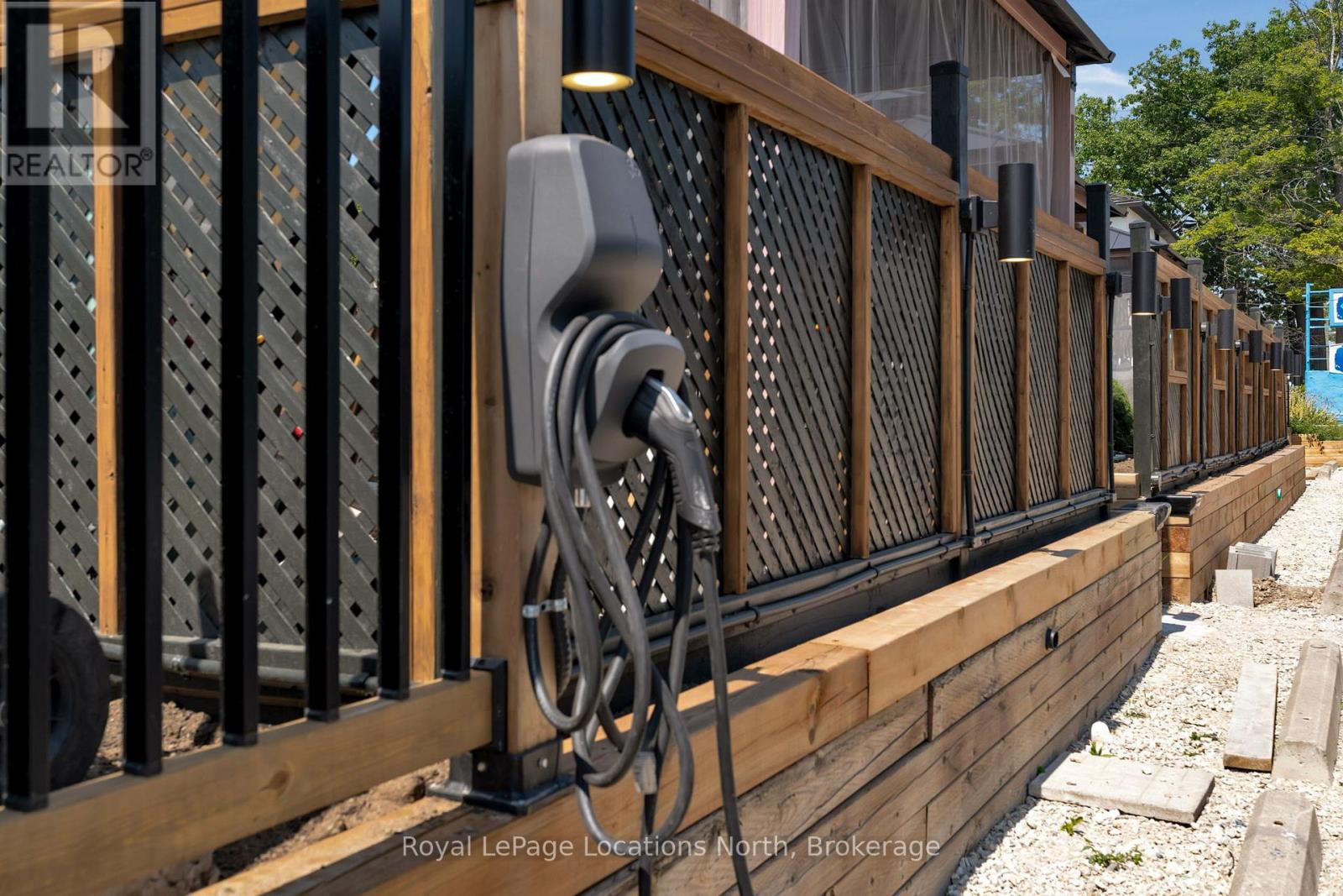 148 Mosley Street, Wasaga Beach, Ontario  L9Z 2K1 - Photo 33 - S13023692