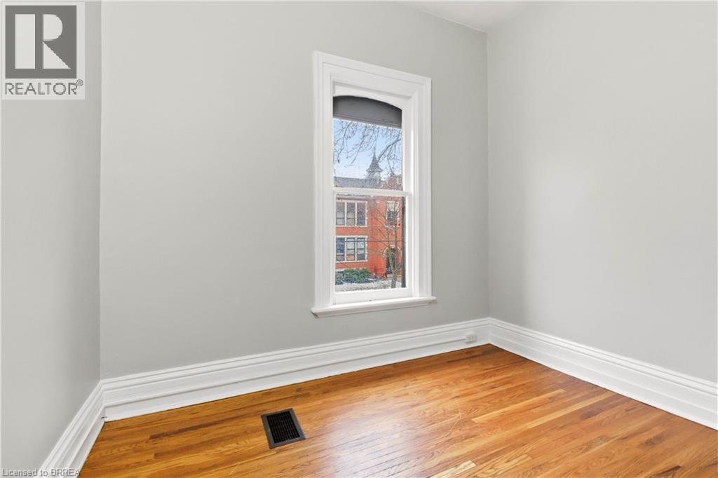 74 Pearl Street, Brantford, Ontario  N3T 3N7 - Photo 25 - 40820943