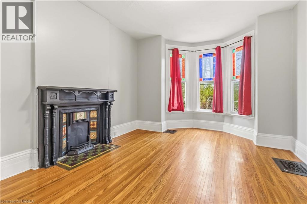 74 Pearl Street, Brantford, Ontario  N3T 3N7 - Photo 7 - 40820943