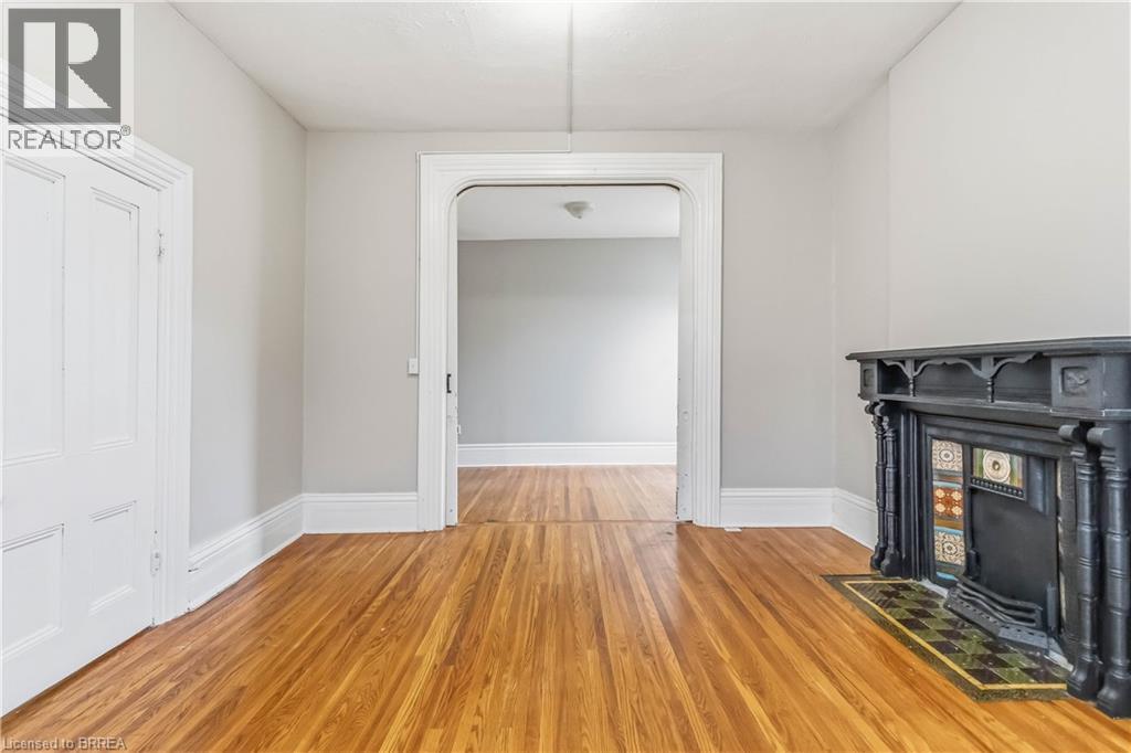 74 Pearl Street, Brantford, Ontario  N3T 3N7 - Photo 10 - 40820943