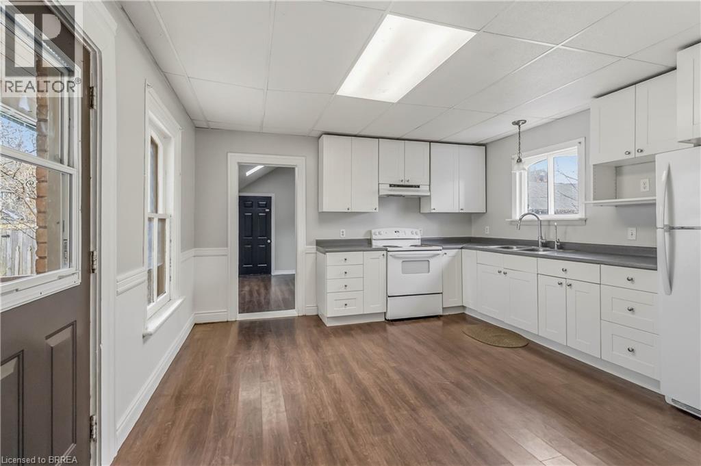 74 Pearl Street, Brantford, Ontario  N3T 3N7 - Photo 19 - 40820943