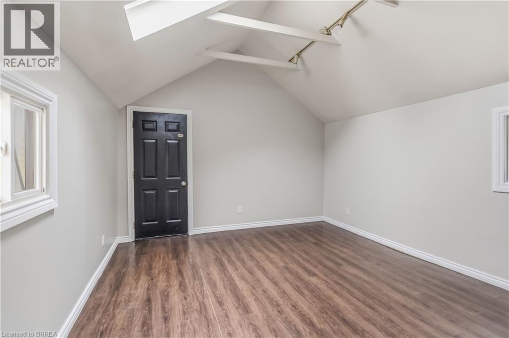 74 Pearl Street, Brantford, Ontario  N3T 3N7 - Photo 22 - 40820943