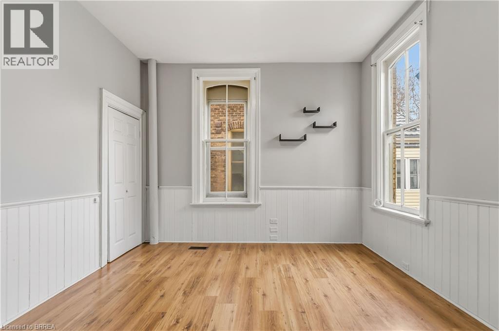 74 Pearl Street, Brantford, Ontario  N3T 3N7 - Photo 14 - 40820943