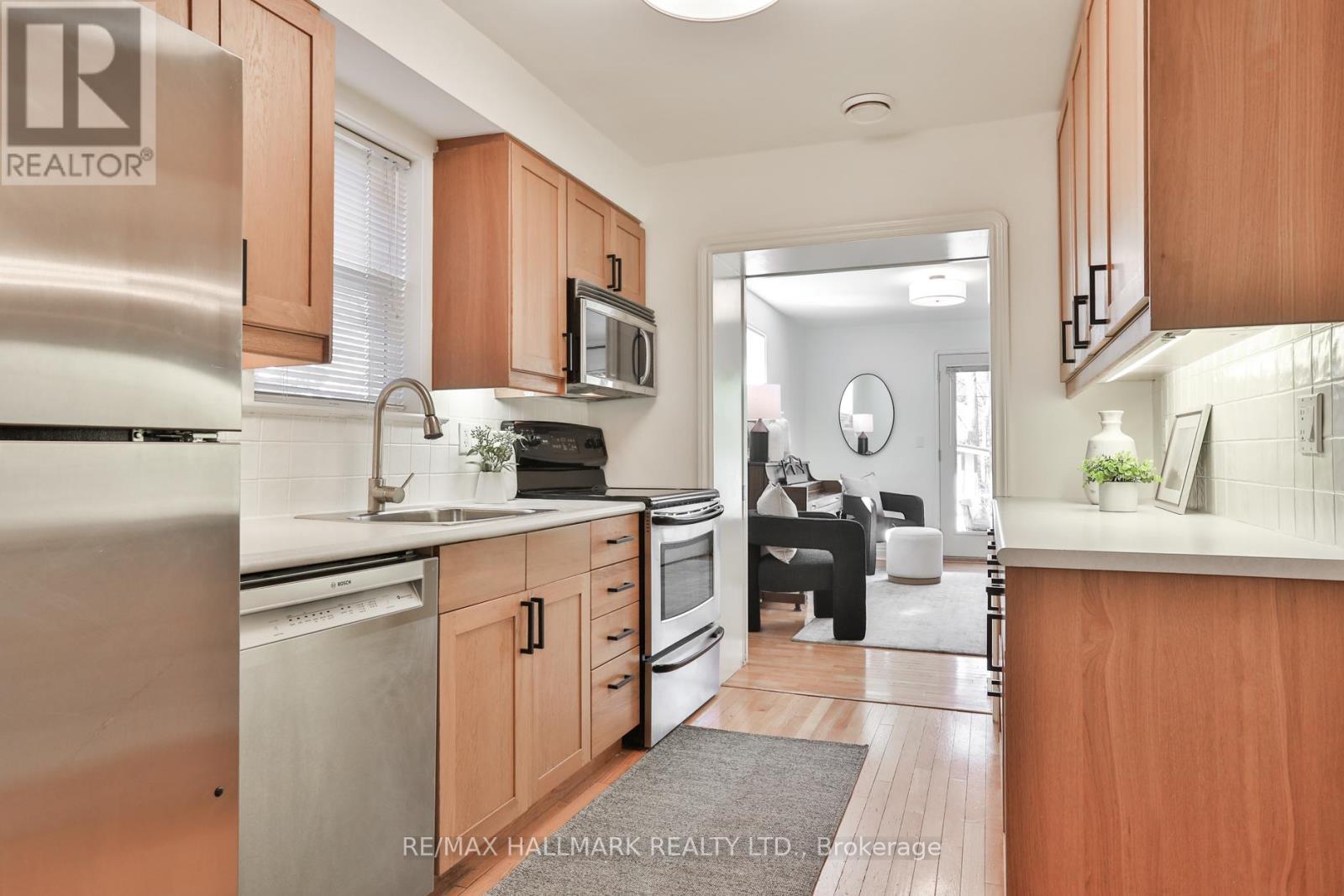 140 Everden Road, Toronto, Ontario  M6C 3K9 - Photo 10 - C13023622